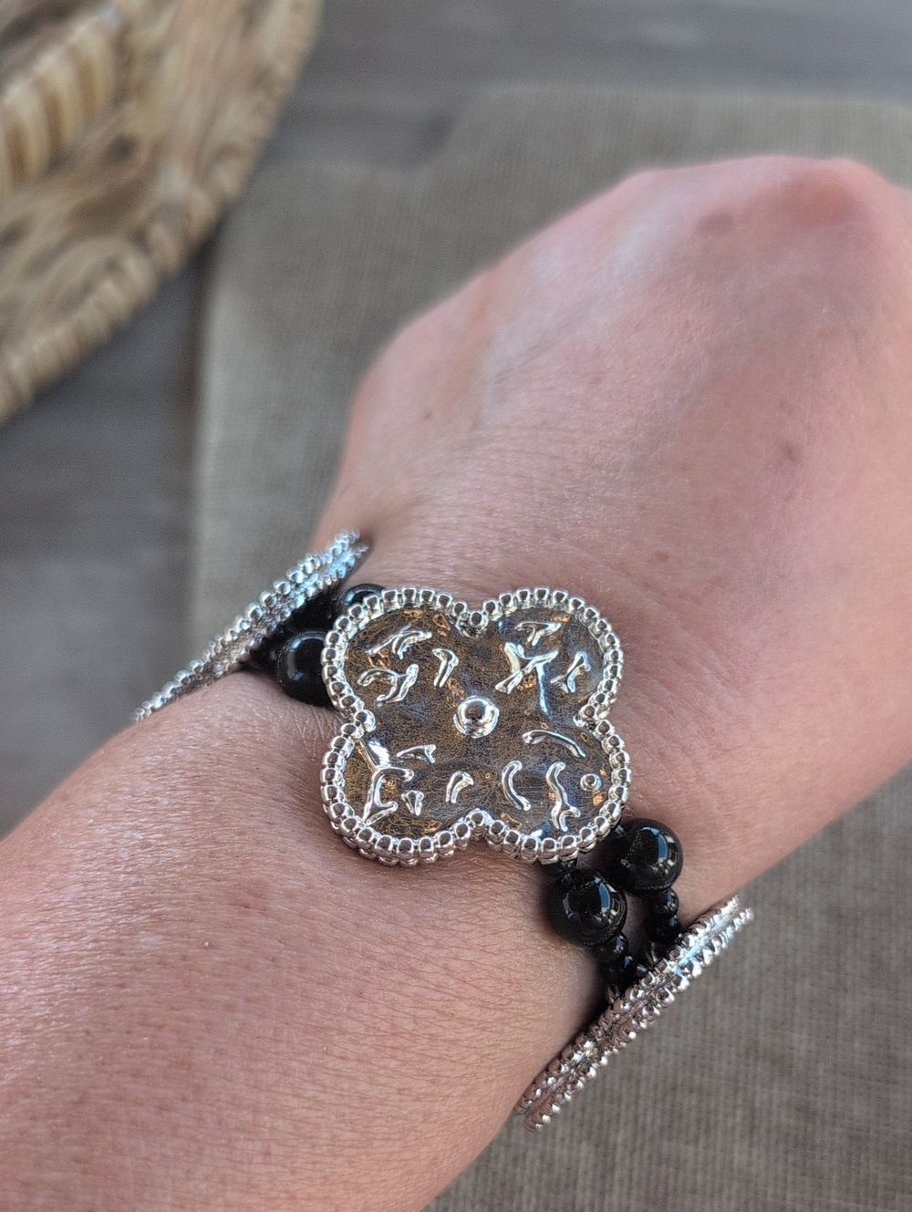 Park Lane Fortune Quatre Foil Silver Disks Stretch Bracelet with Black Beads - Picture 3 of 4
